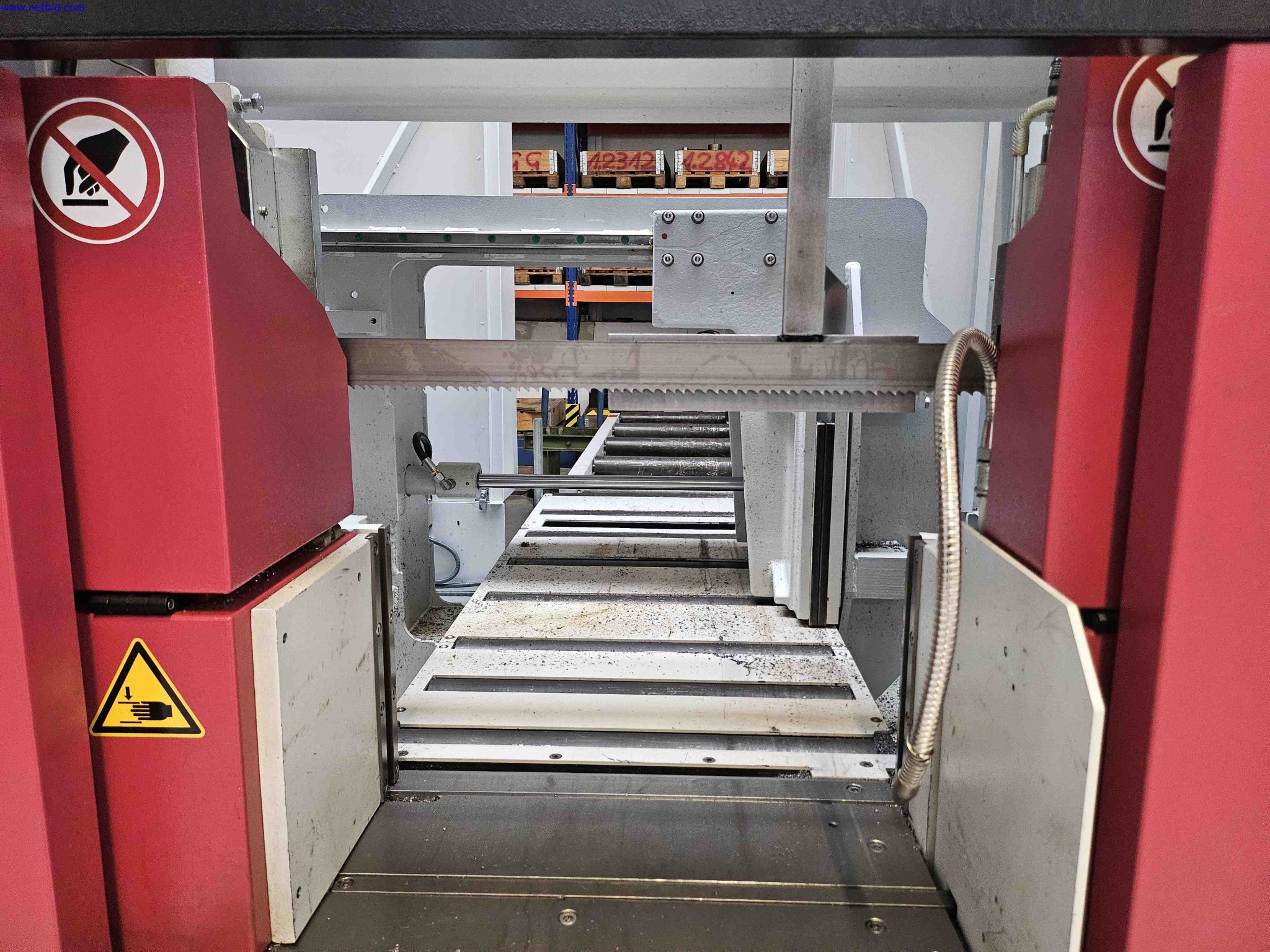 Machines for the production of precise metal components using CNC turning and CNC milling-2