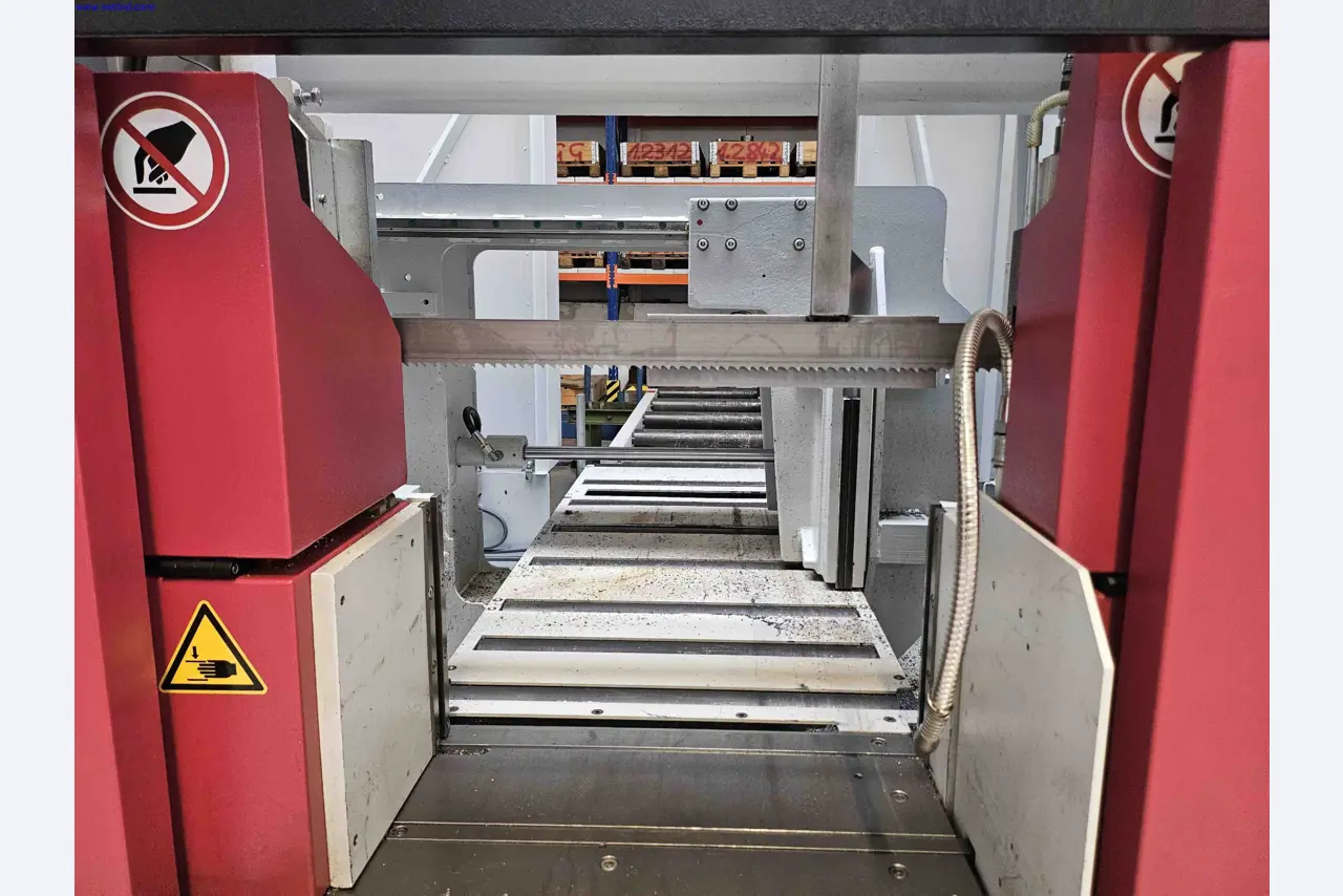 Machines for the production of precise metal components using CNC turning and CNC milling-2