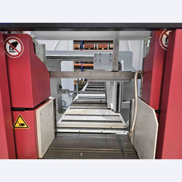 Machines for the production of precise metal components using CNC turning and CNC milling-2