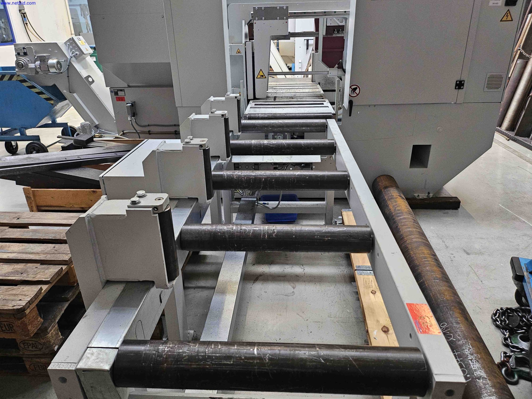 Machines for the production of precise metal components using CNC turning and CNC milling-3