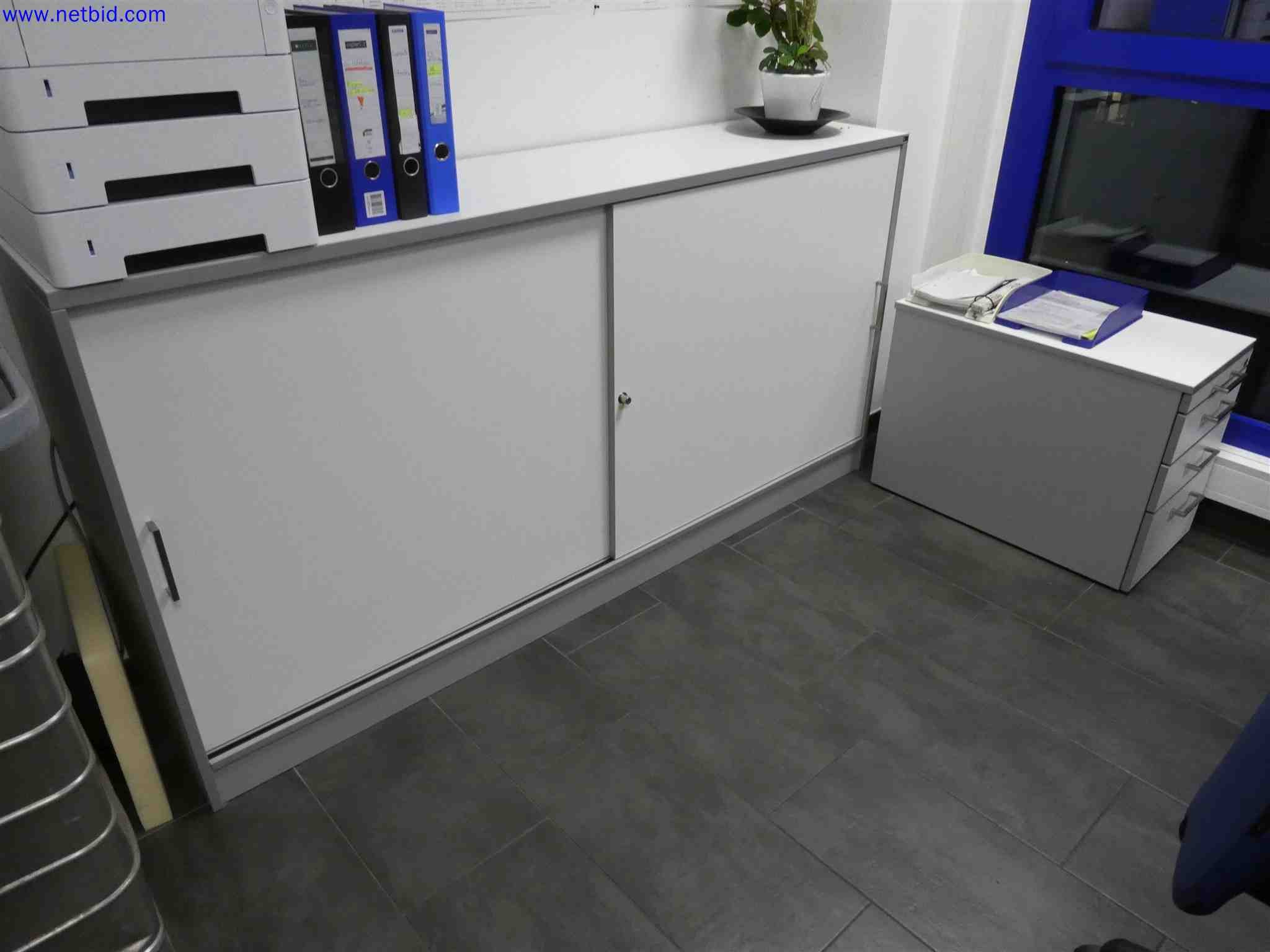 Machines for the production of precise metal components using CNC turning and CNC milling-3