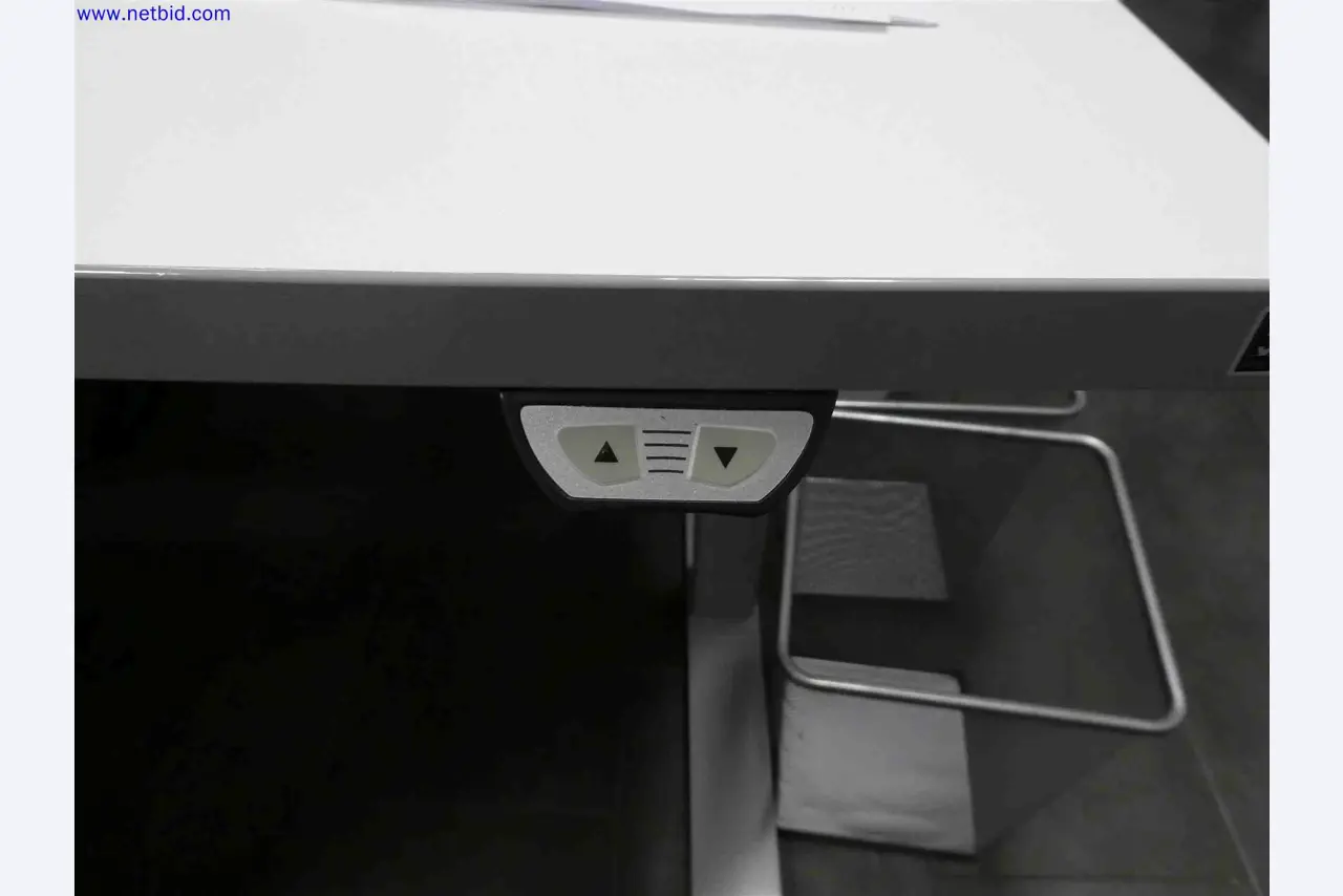 Machines for the production of precise metal components using CNC turning and CNC milling-6