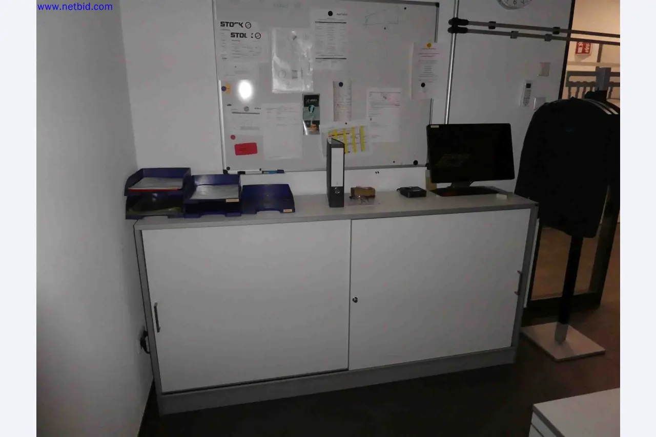 Machines for the production of precise metal components using CNC turning and CNC milling-3