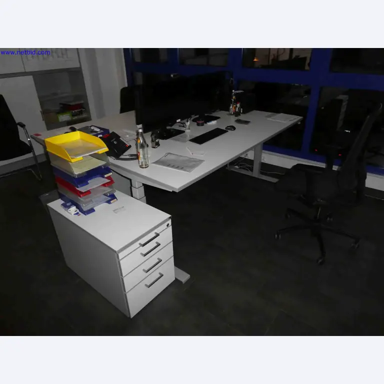 Machines for the production of precise metal components using CNC turning and CNC milling-4