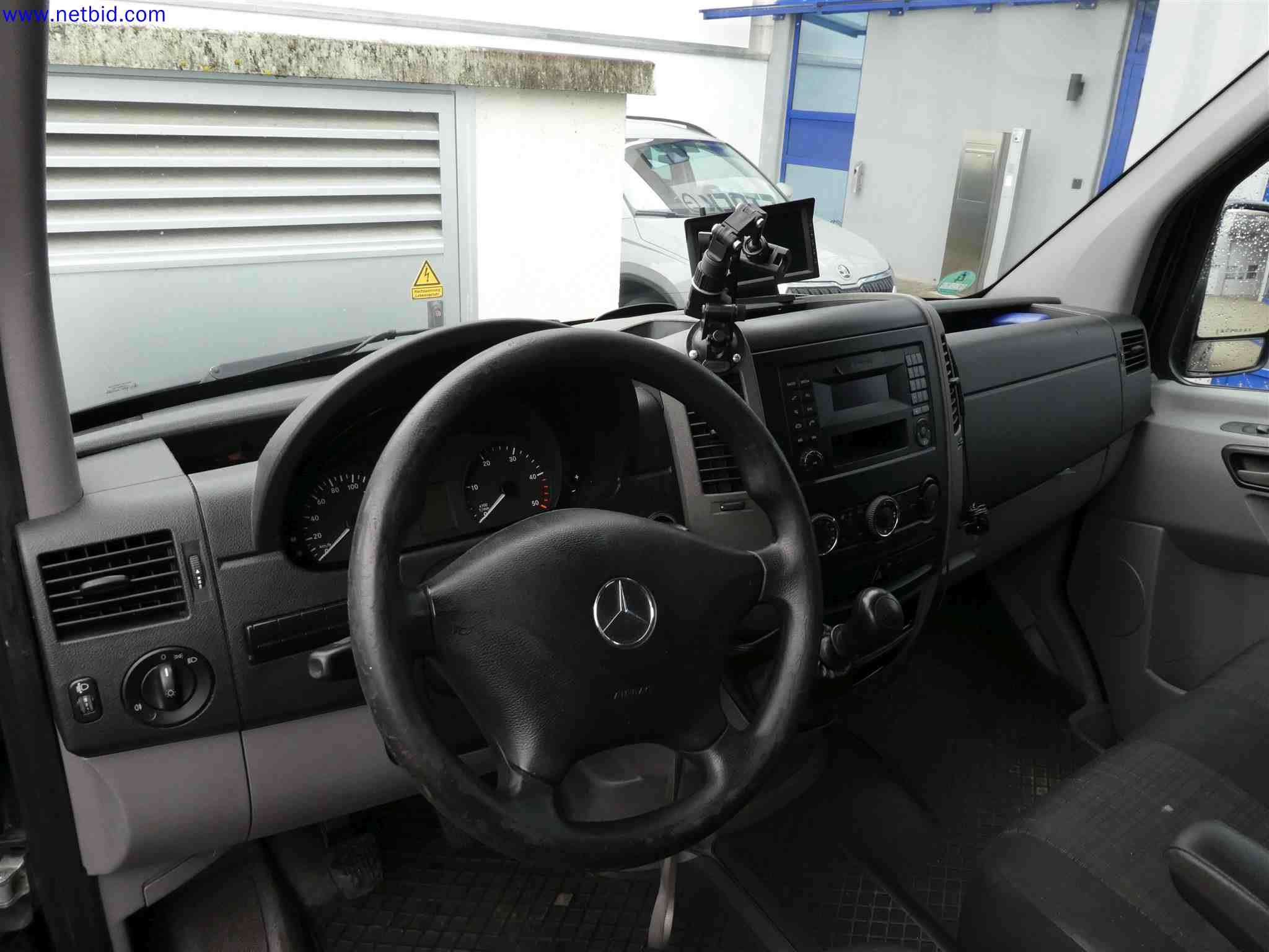 Machines for the production of precise metal components using CNC turning and CNC milling-16