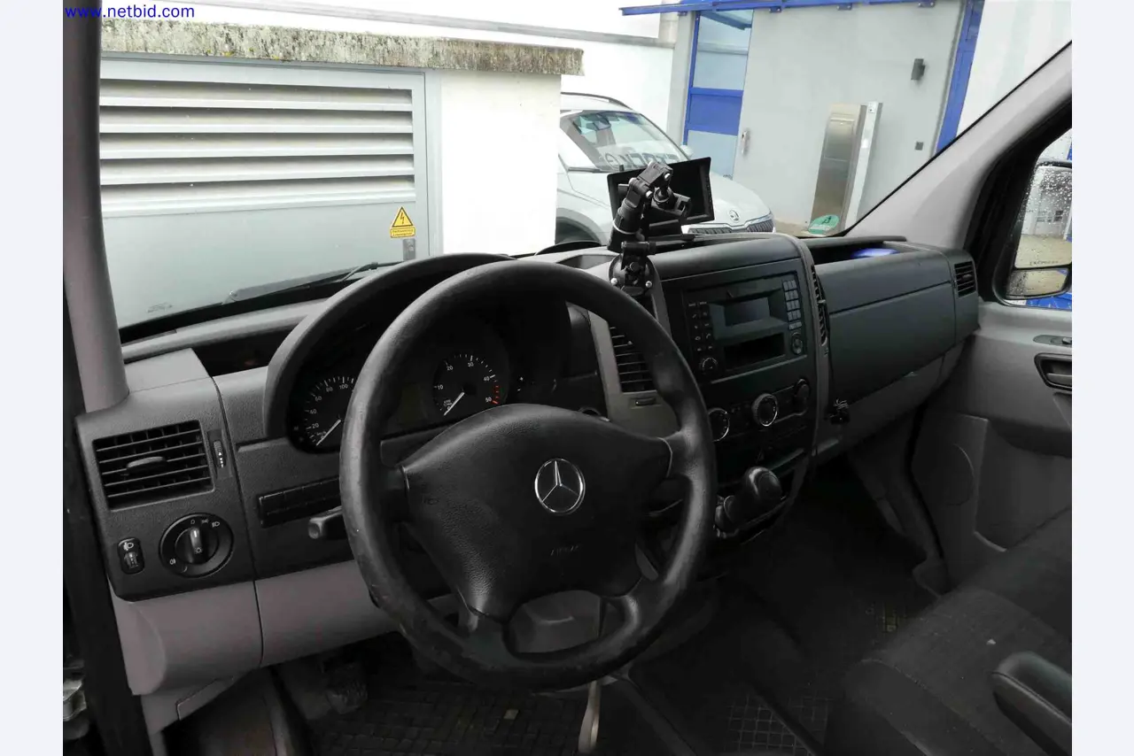 Machines for the production of precise metal components using CNC turning and CNC milling-16