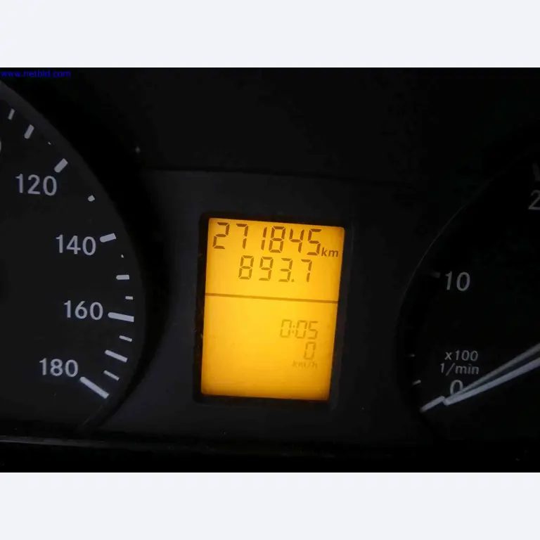 Machines for the production of precise metal components using CNC turning and CNC milling-17