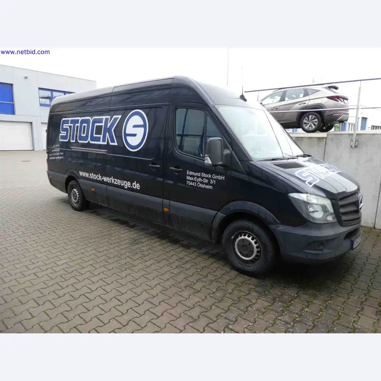 Machines for the production of precise metal components using CNC turning and CNC milling-1