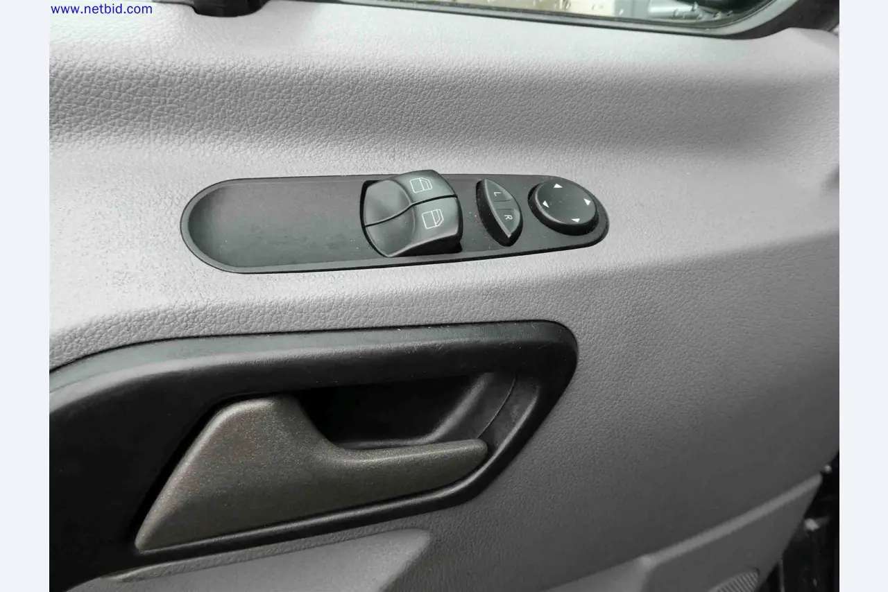 Machines for the production of precise metal components using CNC turning and CNC milling-20