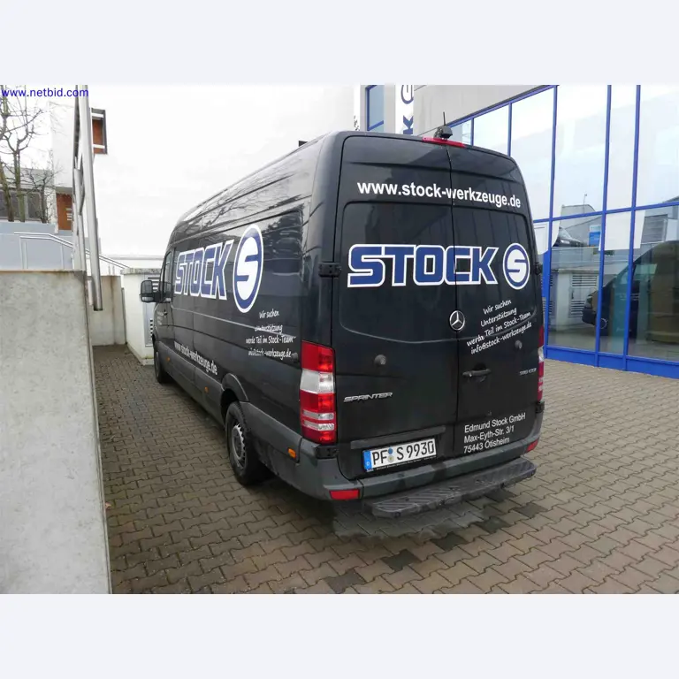 Machines for the production of precise metal components using CNC turning and CNC milling-3