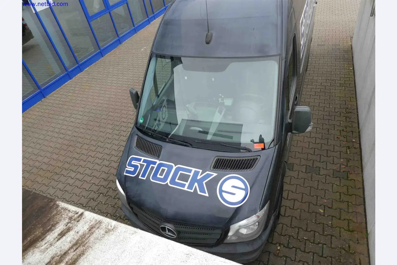 Machines for the production of precise metal components using CNC turning and CNC milling-5