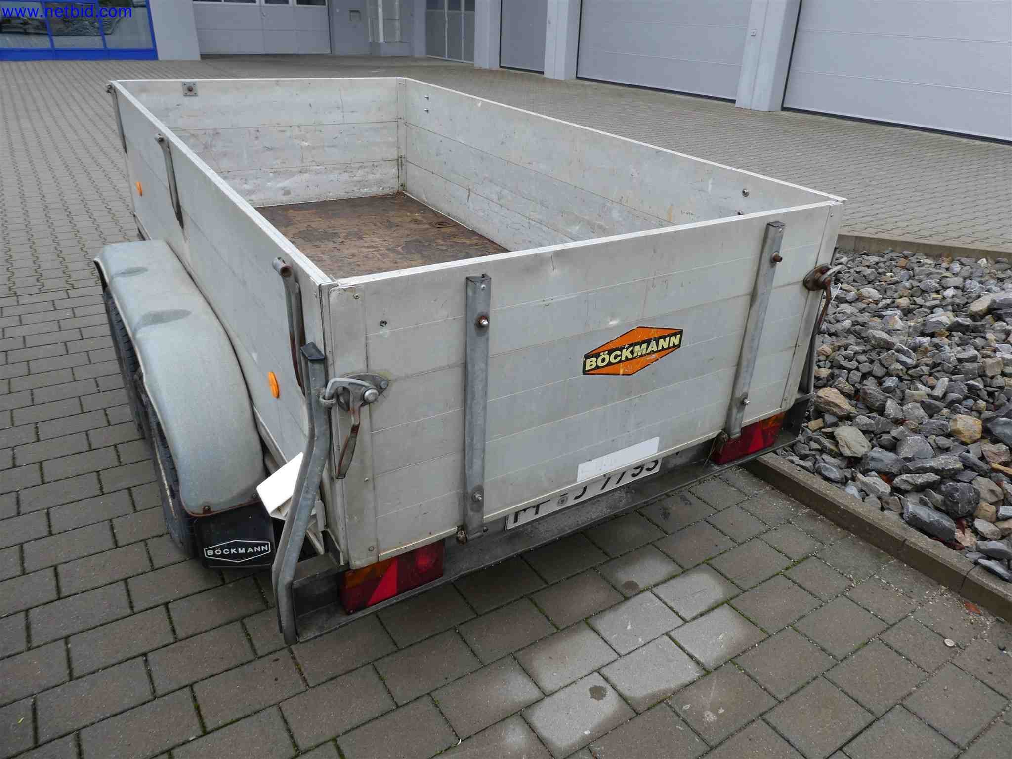 Machines for the production of precise metal components using CNC turning and CNC milling-3