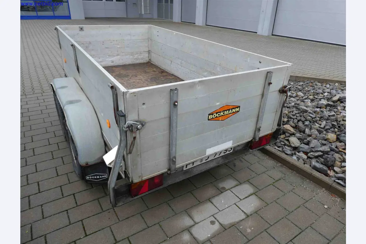 Machines for the production of precise metal components using CNC turning and CNC milling-3