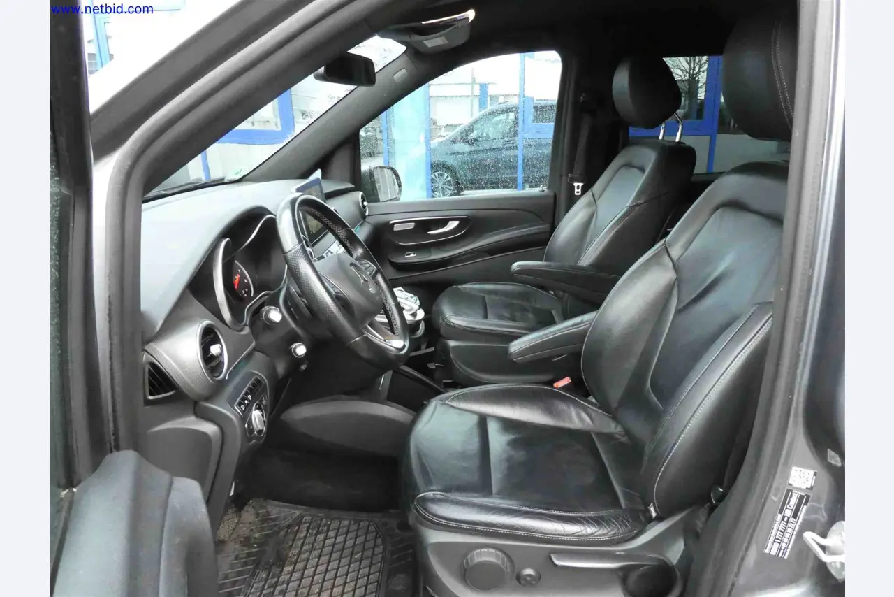 Machines for the production of precise metal components using CNC turning and CNC milling-18