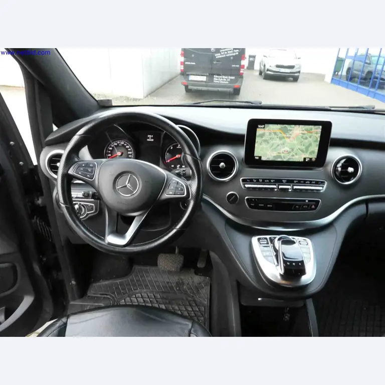 Machines for the production of precise metal components using CNC turning and CNC milling-19