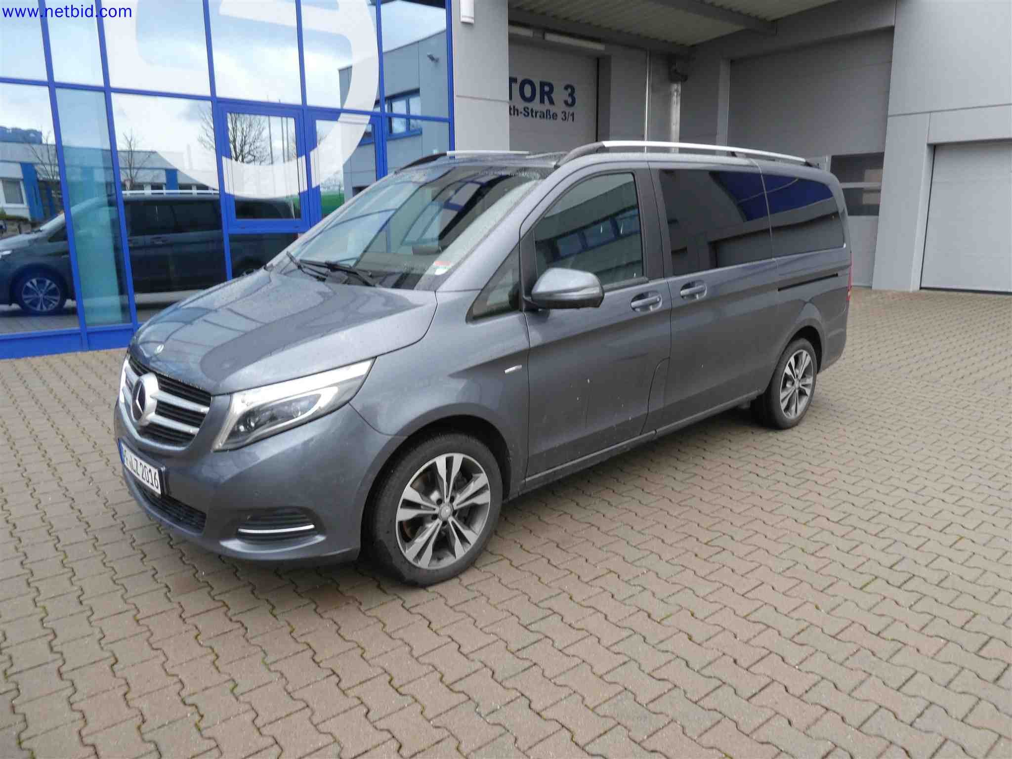 Machines for the production of precise metal components using CNC turning and CNC milling-1