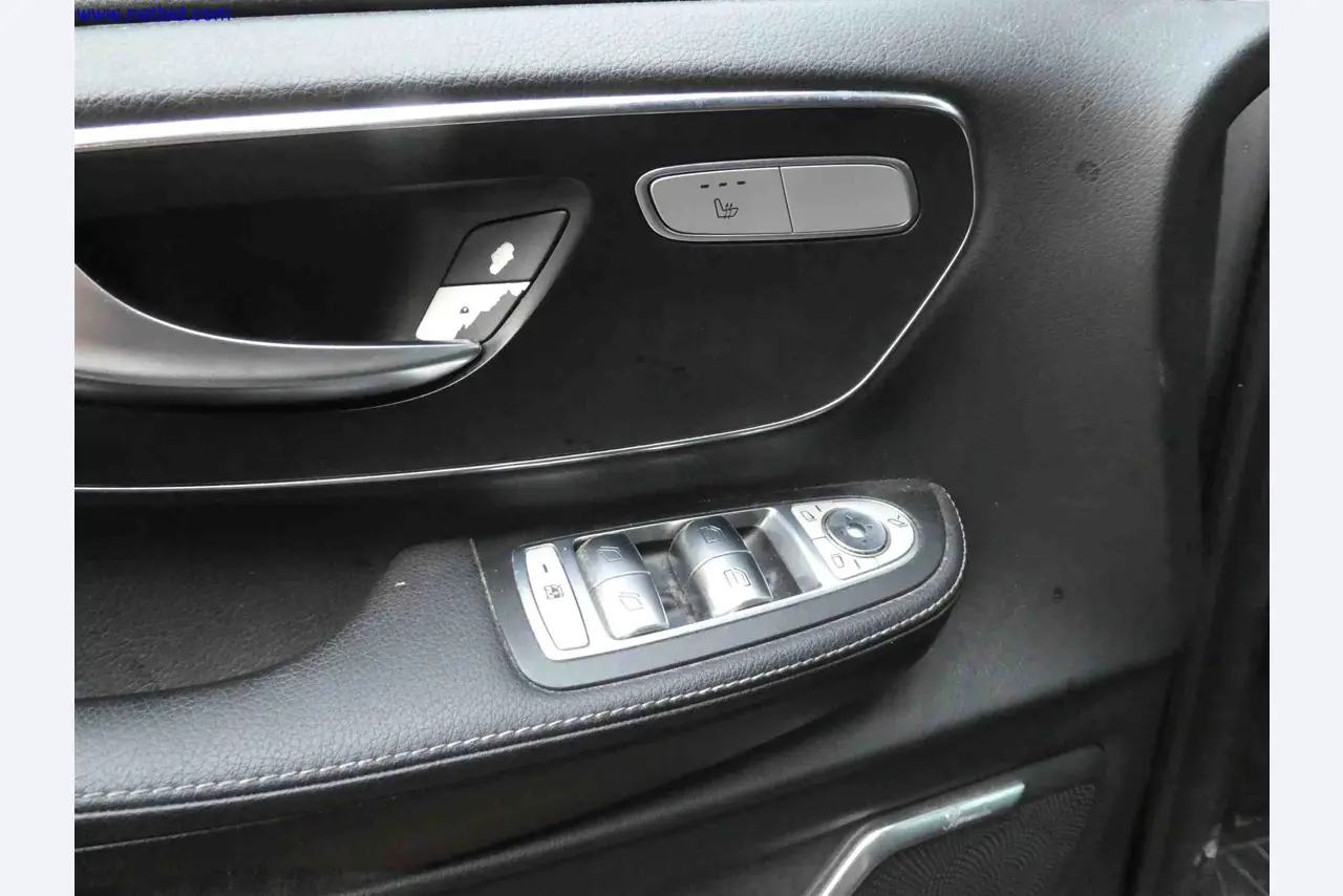 Machines for the production of precise metal components using CNC turning and CNC milling-22