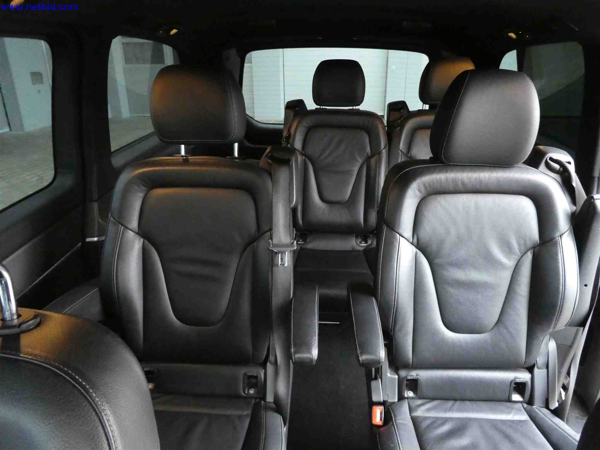 Machines for the production of precise metal components using CNC turning and CNC milling-24