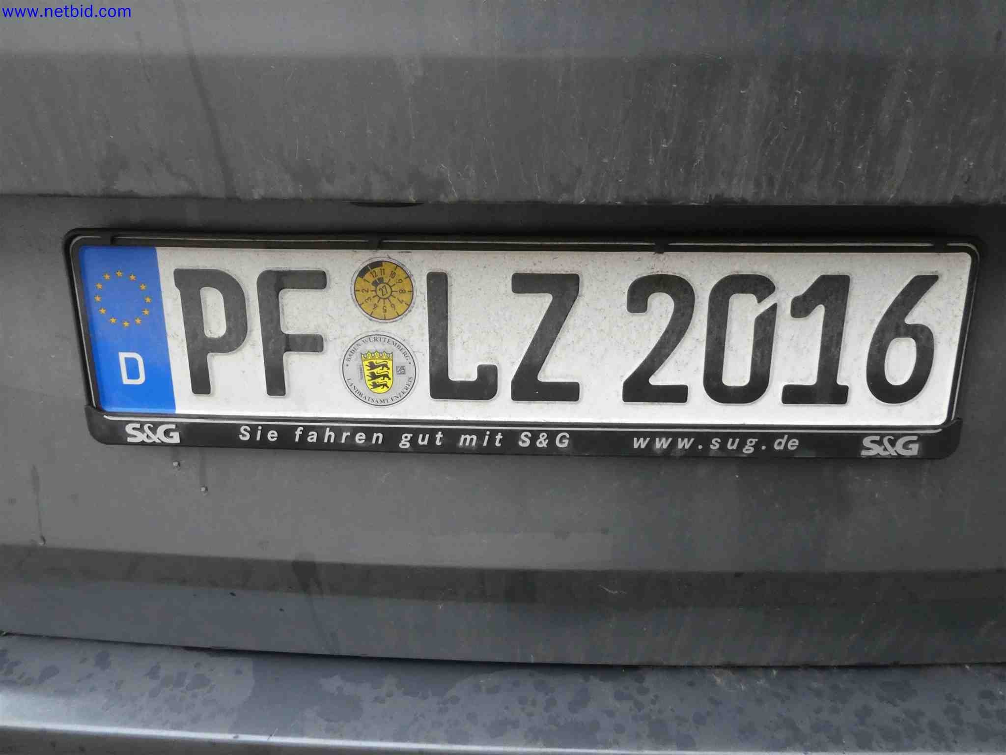 Machines for the production of precise metal components using CNC turning and CNC milling-28