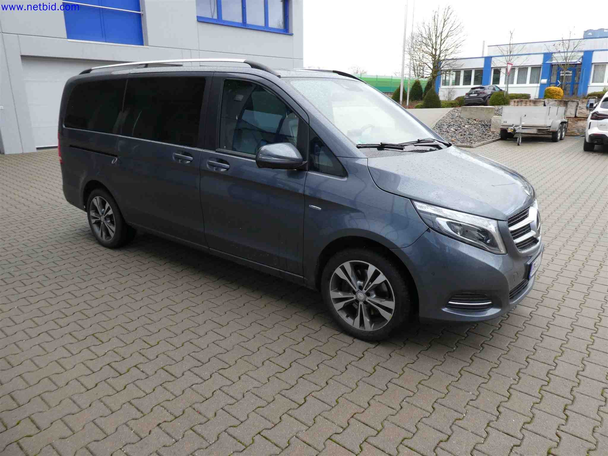 Machines for the production of precise metal components using CNC turning and CNC milling-2