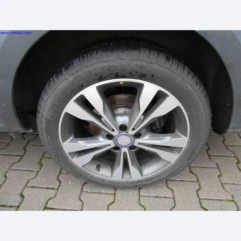 Machines for the production of precise metal components using CNC turning and CNC milling-8