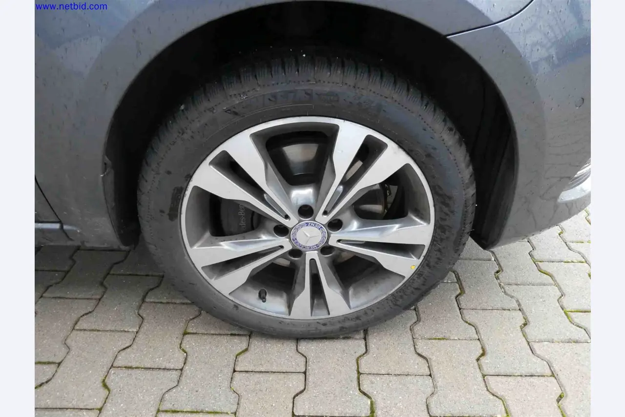 Machines for the production of precise metal components using CNC turning and CNC milling-9