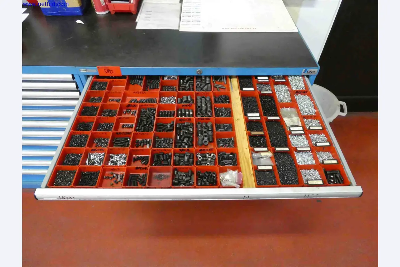 Machines for the production of precise metal components using CNC turning and CNC milling-16