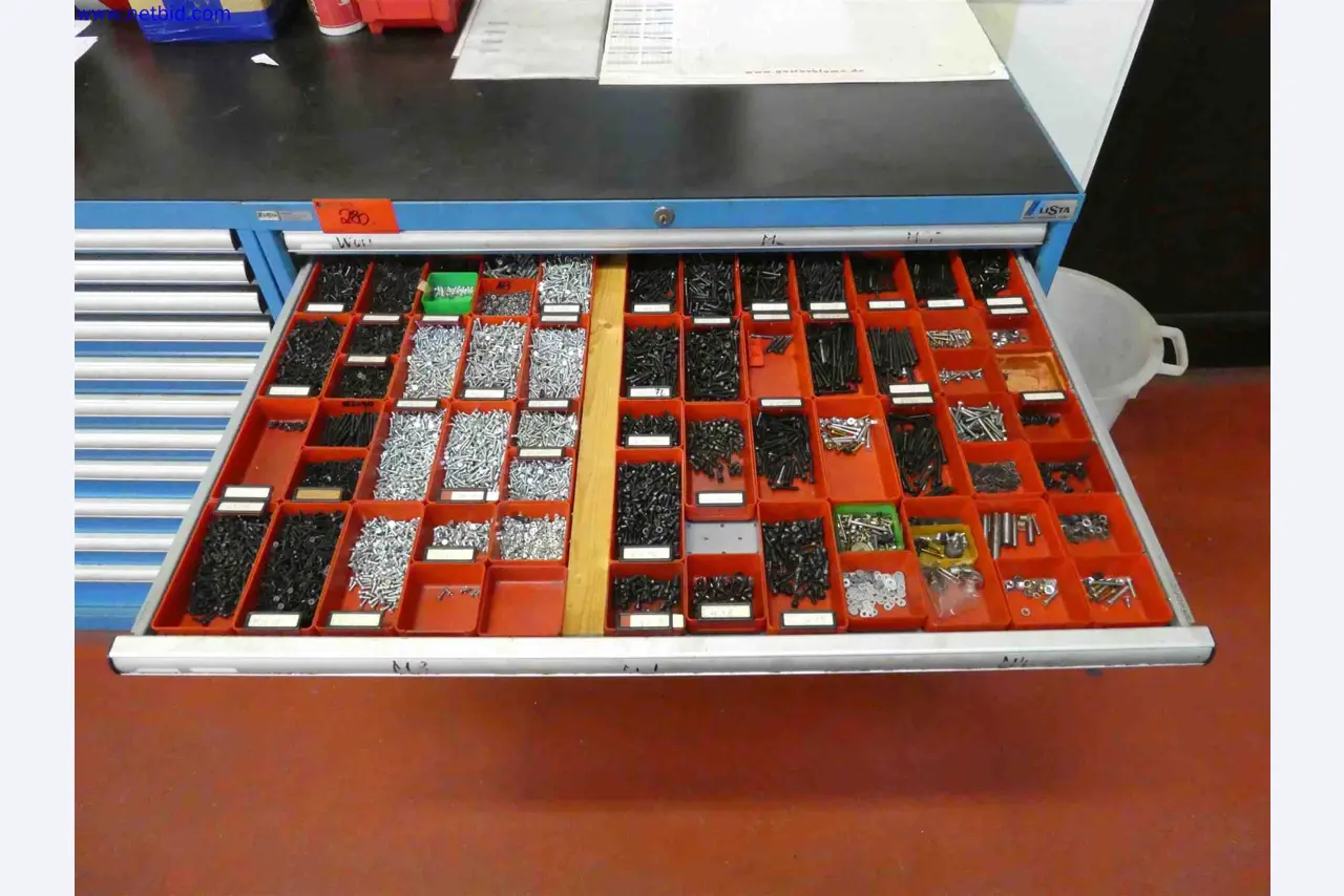 Machines for the production of precise metal components using CNC turning and CNC milling-17