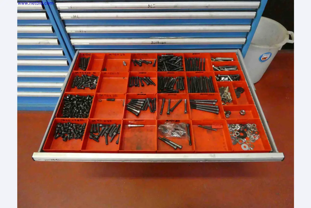 Machines for the production of precise metal components using CNC turning and CNC milling-22