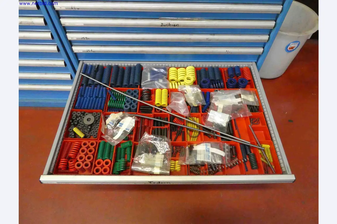 Machines for the production of precise metal components using CNC turning and CNC milling-24