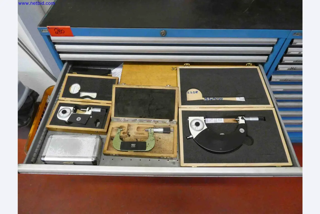 Machines for the production of precise metal components using CNC turning and CNC milling-6