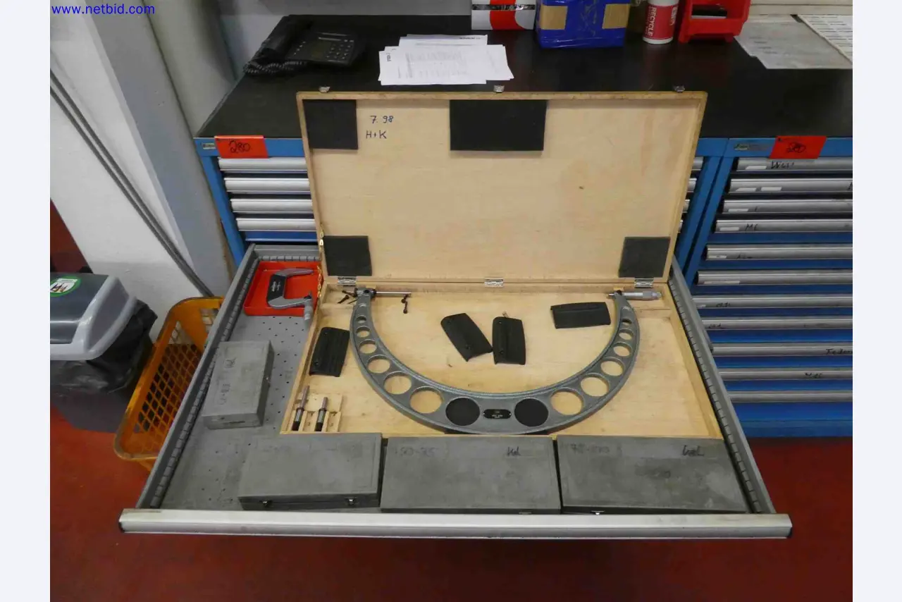 Machines for the production of precise metal components using CNC turning and CNC milling-7