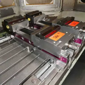 2 Maschinenschraubstöcke Roemheld Hilma NC160