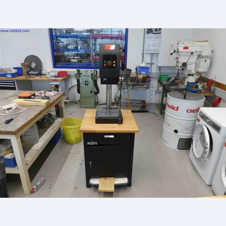 Machines for the production of precise metal components using CNC turning and CNC milling-1