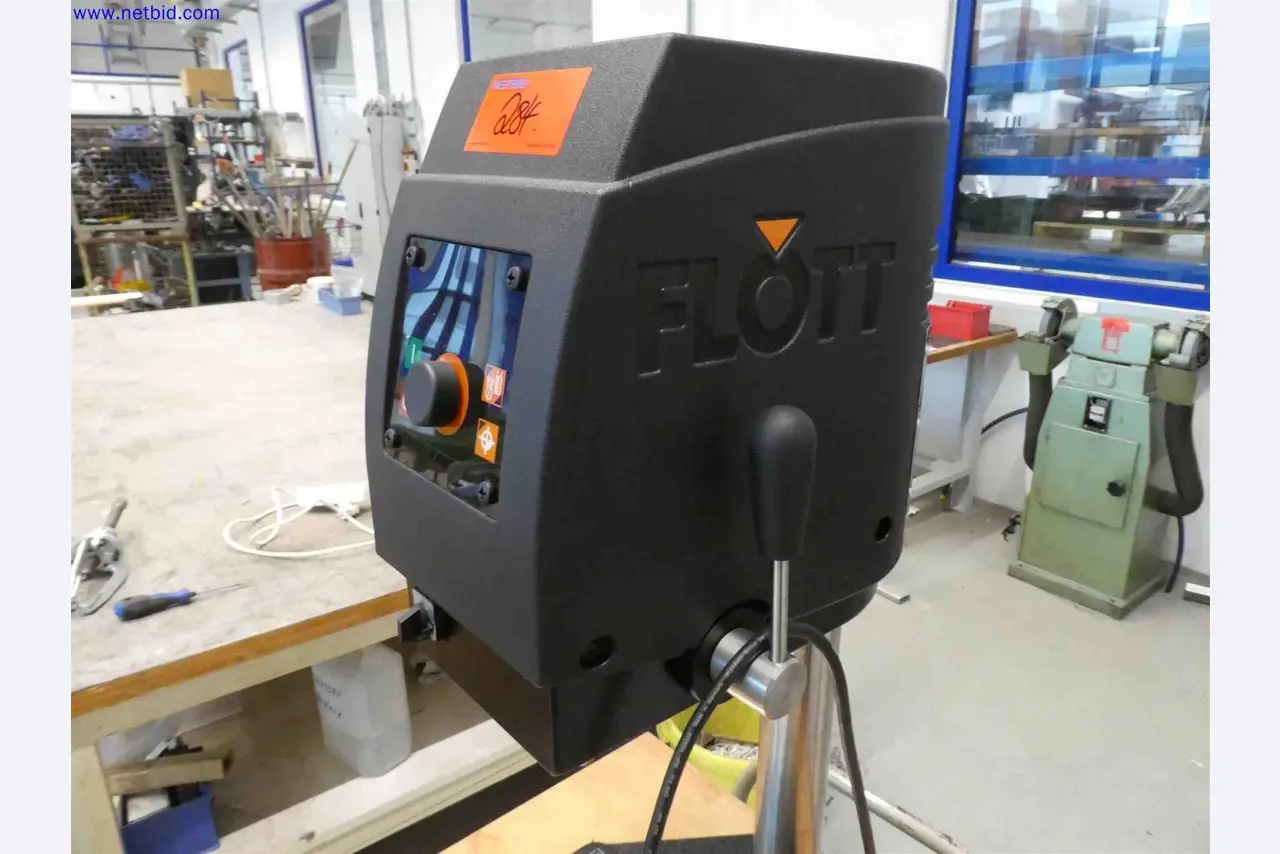 Machines for the production of precise metal components using CNC turning and CNC milling-3