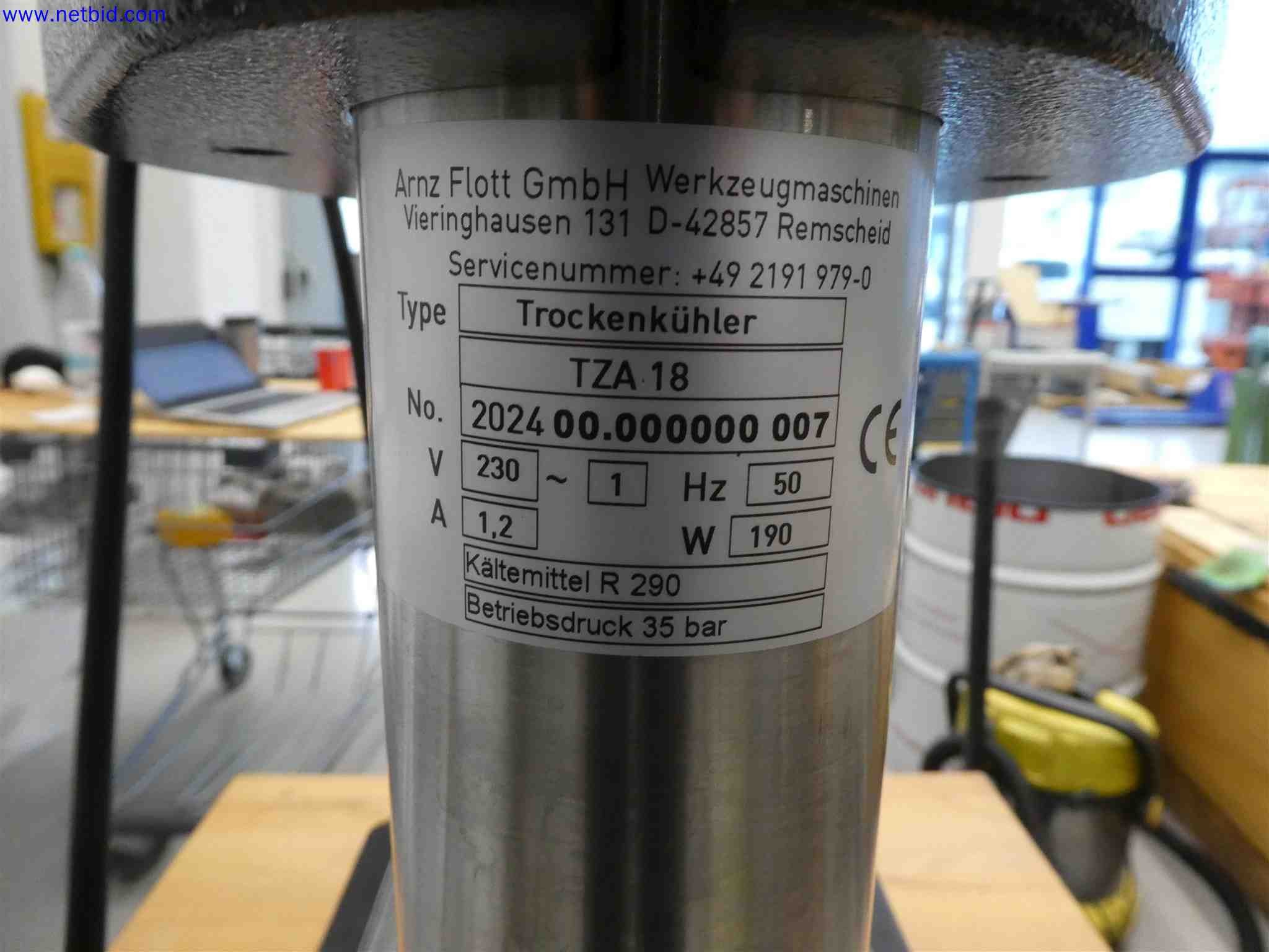 Machines for the production of precise metal components using CNC turning and CNC milling-4