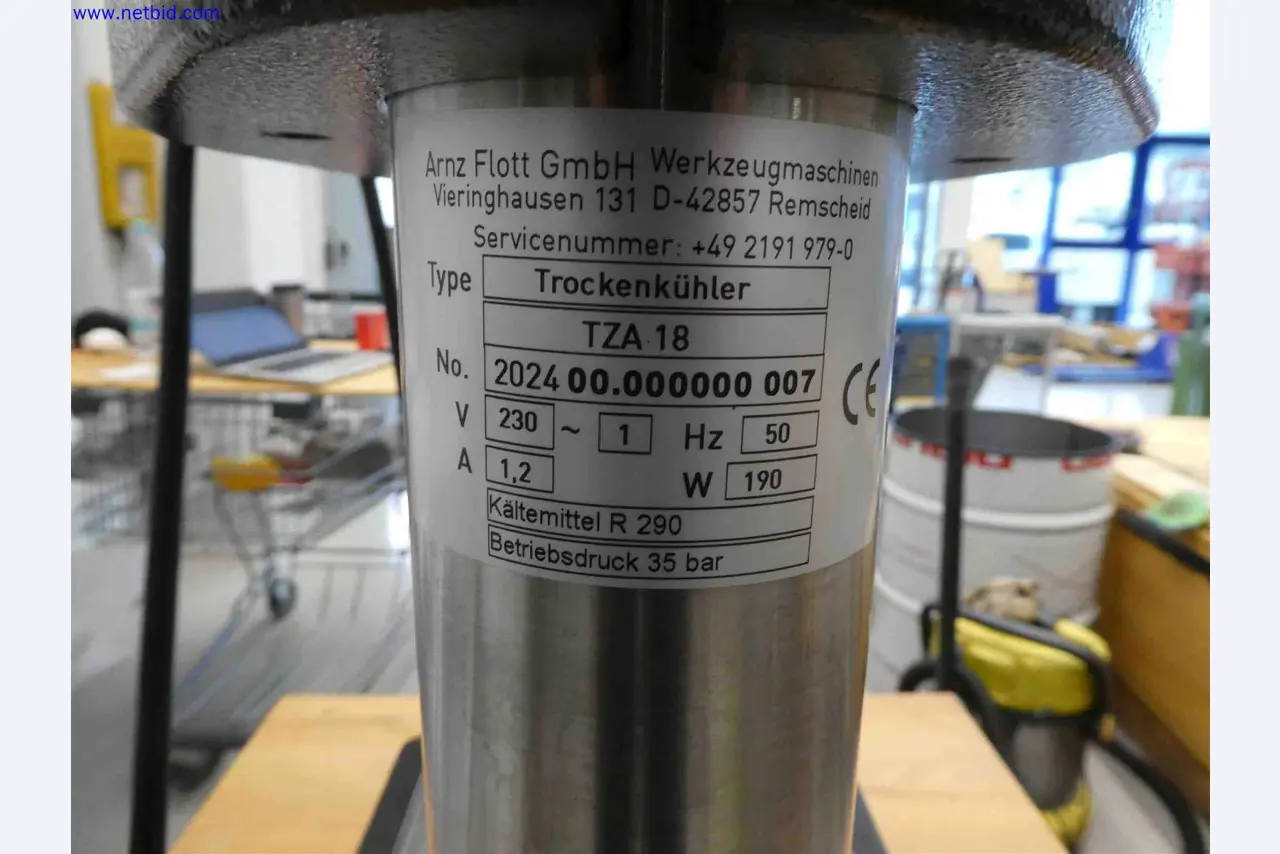 Machines for the production of precise metal components using CNC turning and CNC milling-4