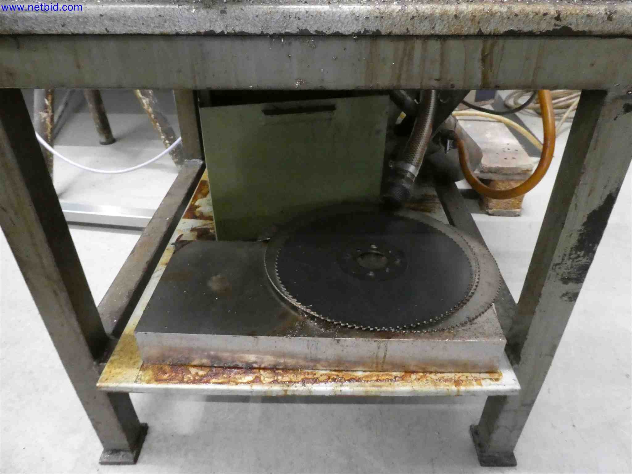 Machines for the production of precise metal components using CNC turning and CNC milling-3