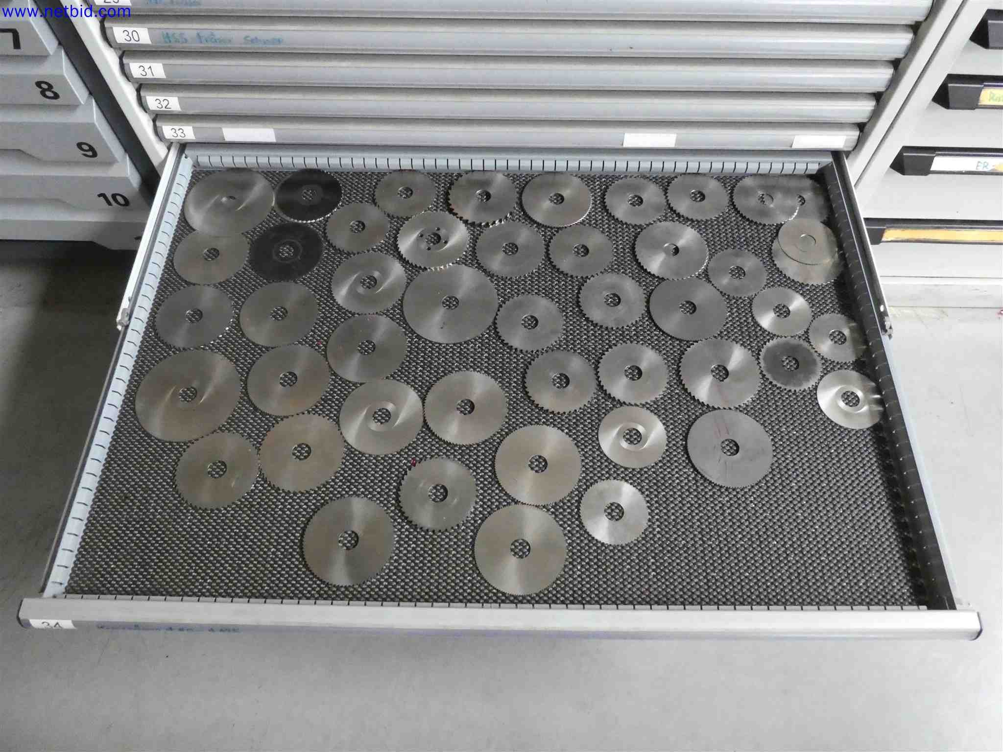 Machines for the production of precise metal components using CNC turning and CNC milling-11