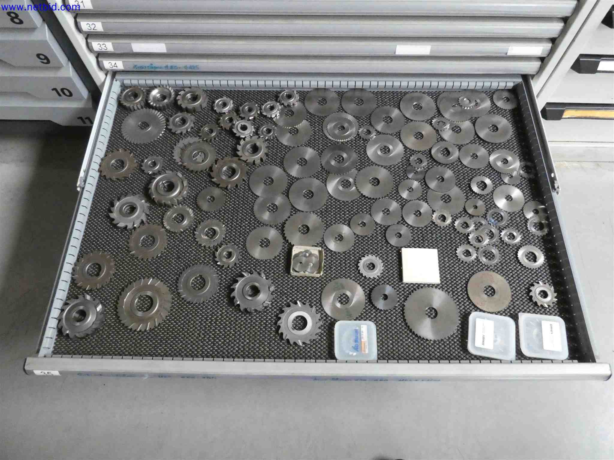 Machines for the production of precise metal components using CNC turning and CNC milling-12