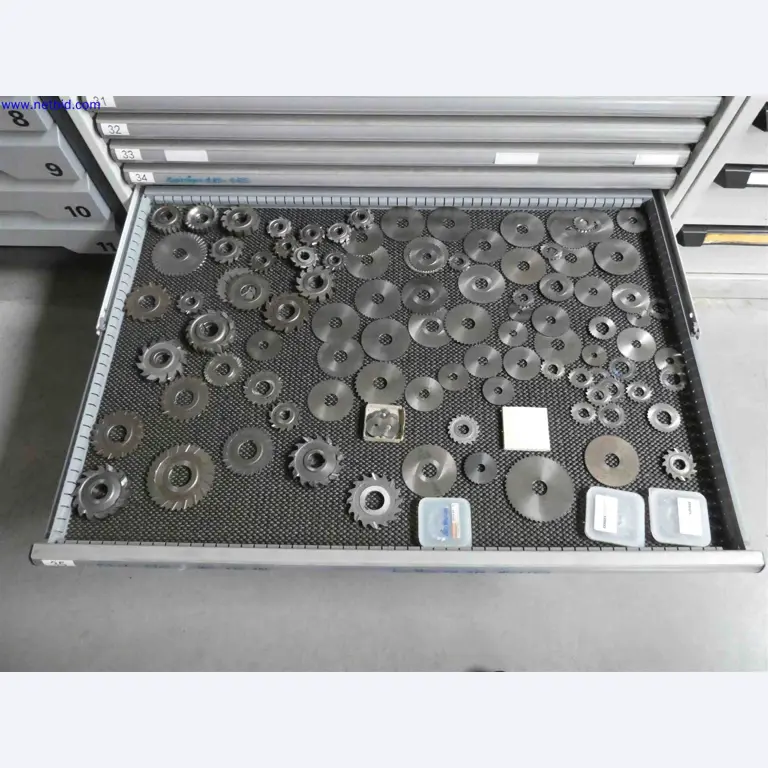 Machines for the production of precise metal components using CNC turning and CNC milling-12