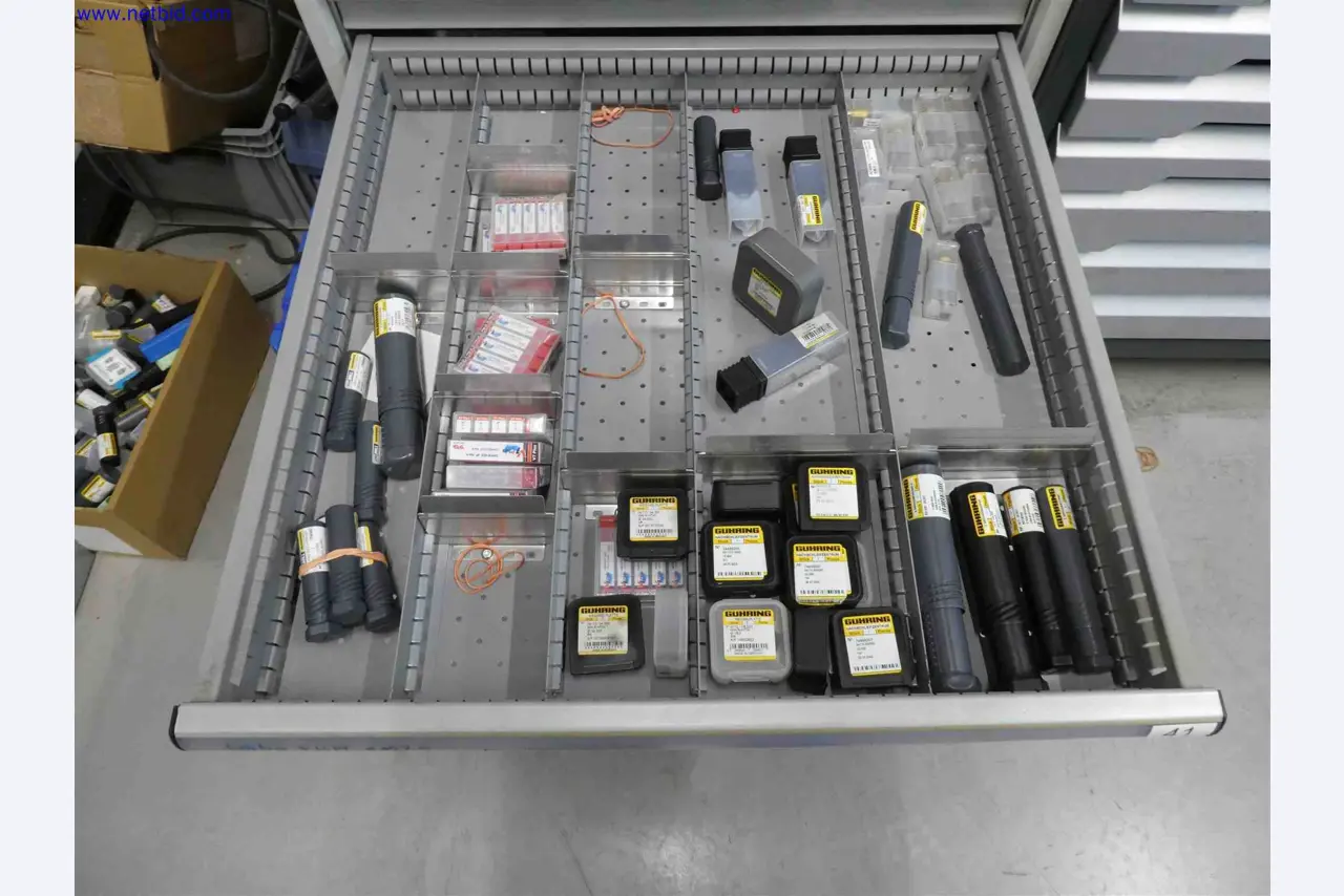 Machines for the production of precise metal components using CNC turning and CNC milling-16