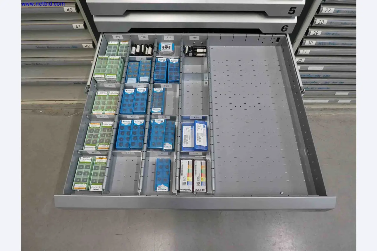 Machines for the production of precise metal components using CNC turning and CNC milling-27