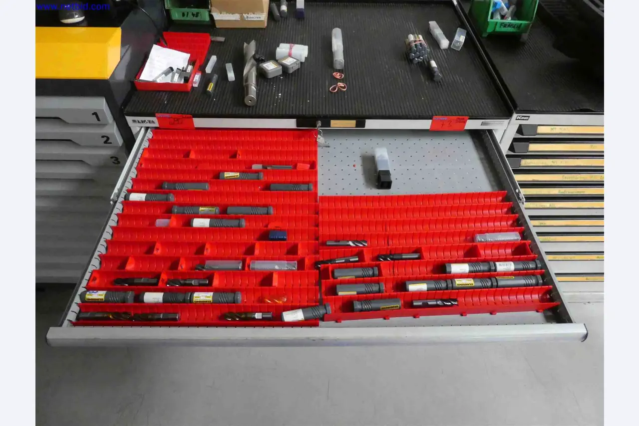 Machines for the production of precise metal components using CNC turning and CNC milling-2