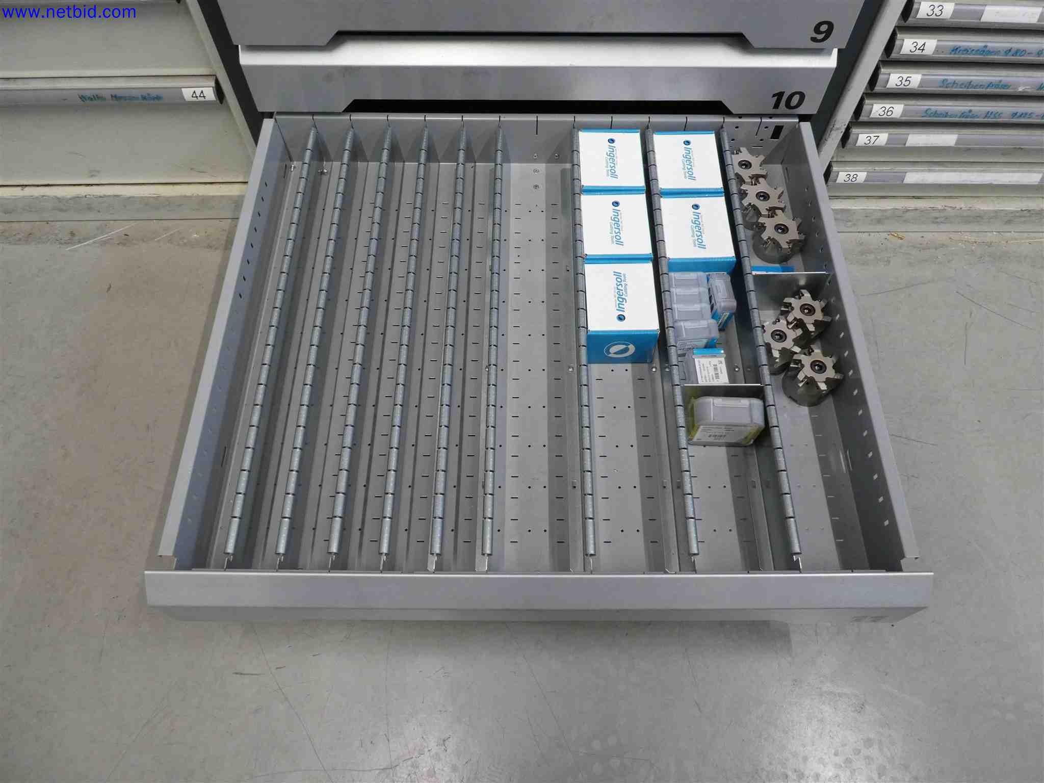 Machines for the production of precise metal components using CNC turning and CNC milling-31