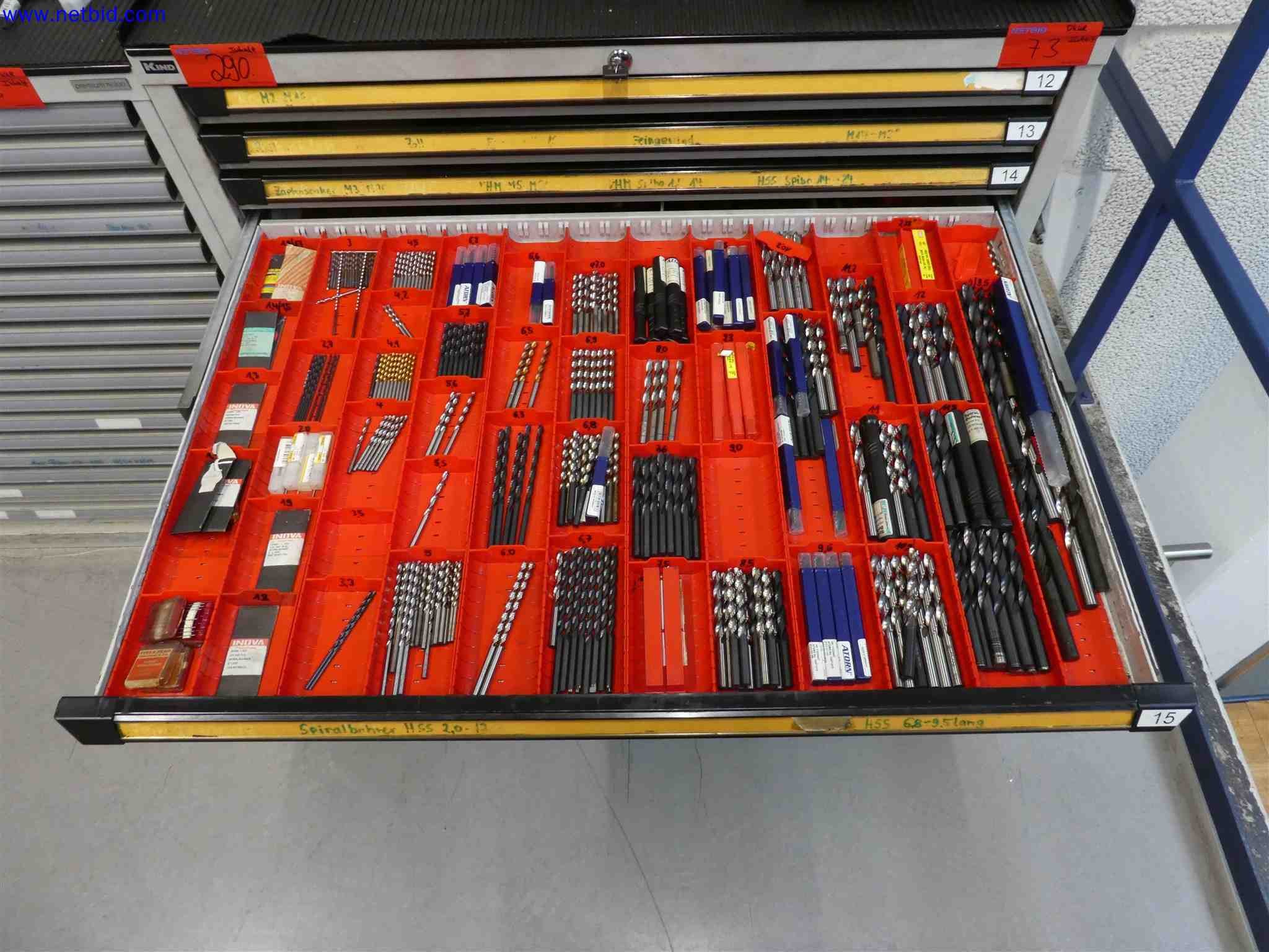 Machines for the production of precise metal components using CNC turning and CNC milling-36