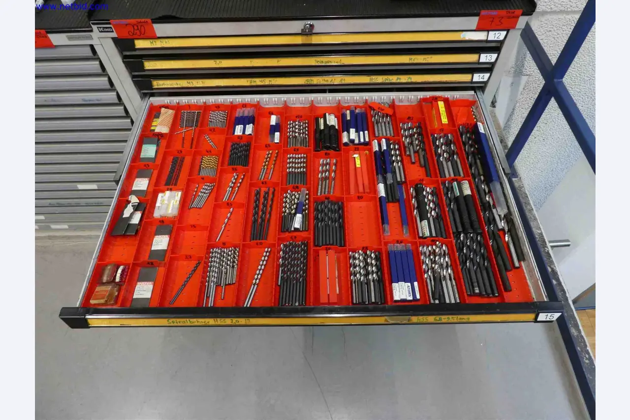 Machines for the production of precise metal components using CNC turning and CNC milling-36