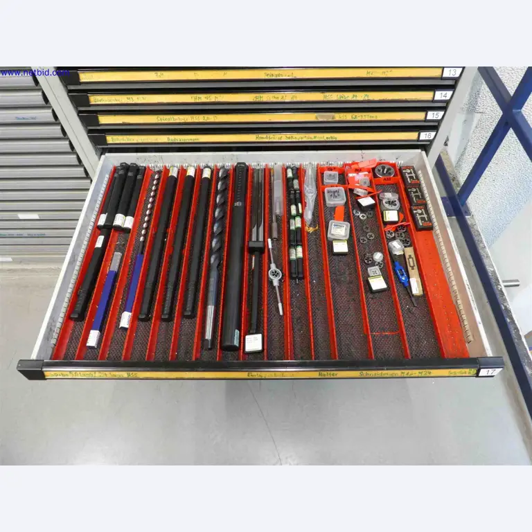 Machines for the production of precise metal components using CNC turning and CNC milling-38