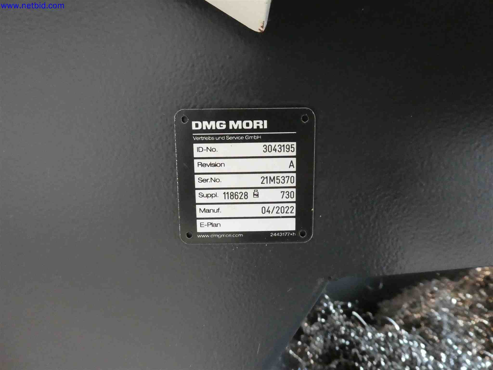 Maschinen zur Herstellung von präzisen Metallbauteilen mittels CNC-Drehen und CNC-Fräsen-11