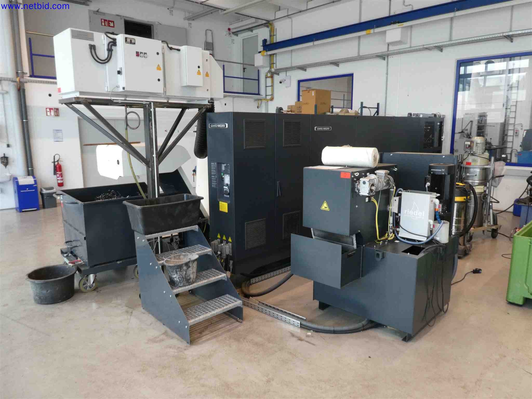 Maschinen zur Herstellung von präzisen Metallbauteilen mittels CNC-Drehen und CNC-Fräsen-12